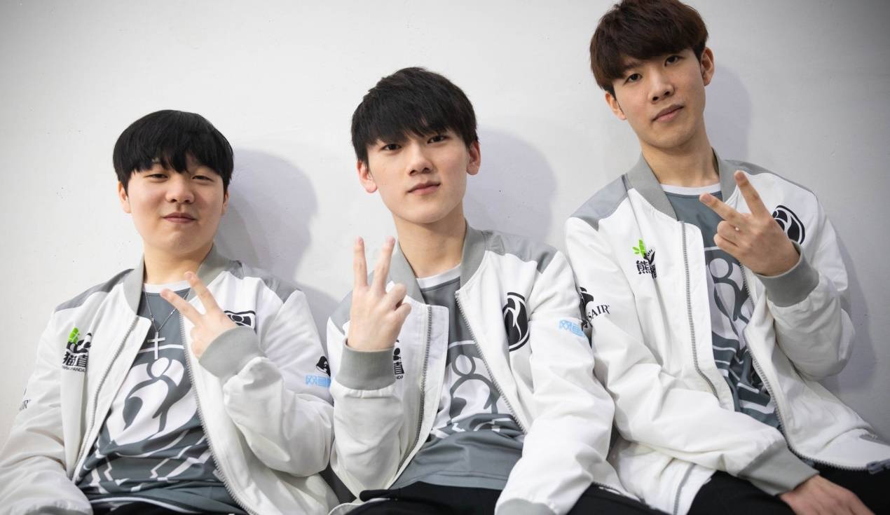 今天 03：40上海申花足协红牌中超特谢拉68